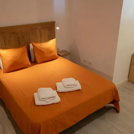 Appartamento Con Terraza Privada, Piscina Y Capacidad 4 Personas