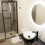 Con Terraza Privada, Piscina Y Capacidad 4 Personas