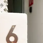 公寓 Con Terraza Privada, Piscina Y Capacidad 4 Personas