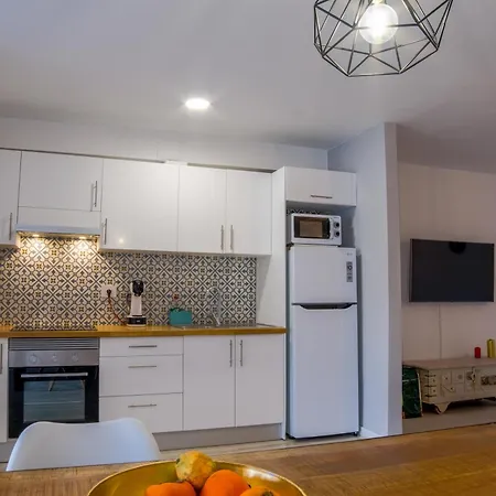 Con Terraza Privada, Piscina Y Capacidad 4 Personas Διαμέρισμα *