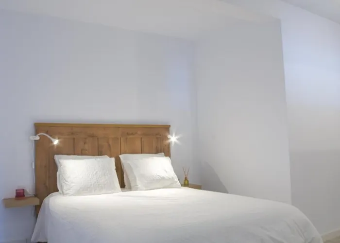 Con Terraza Privada, Piscina Y Capacidad 4 Personas Lägenhet