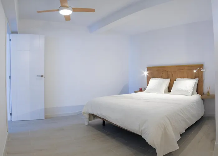 Con Terraza Privada, Piscina Y Capacidad 4 Personas Lägenhet